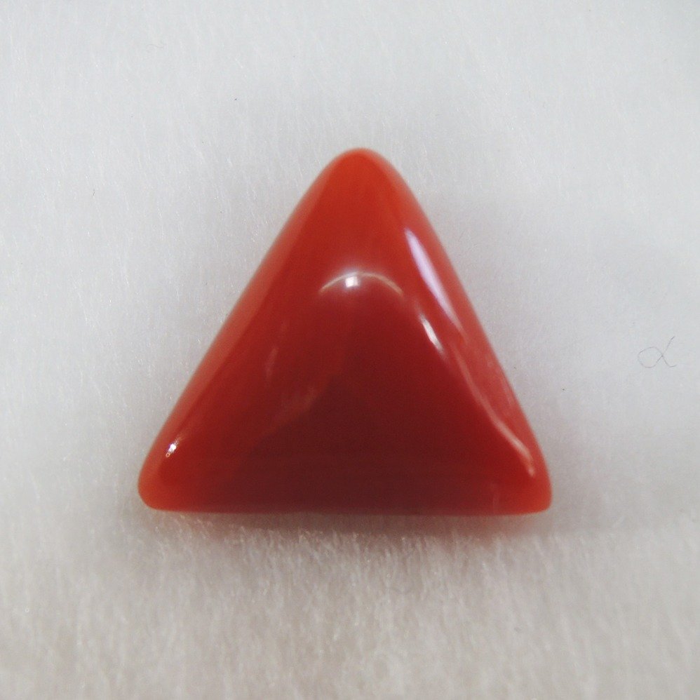 4.04ct triangle natural red-coral (mungaa) KBG-023