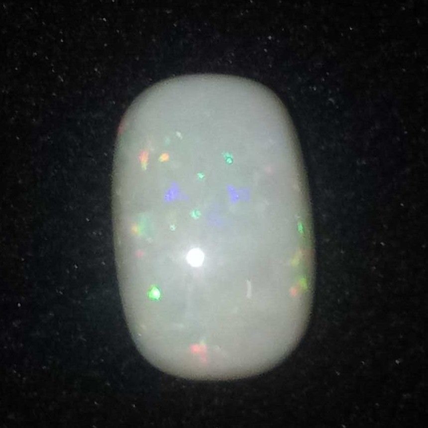 4.94ct oval multicolored opal