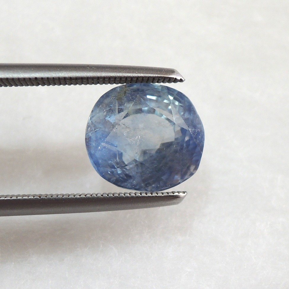 4.63ct-oval-blue-blue-sapphire-neelam